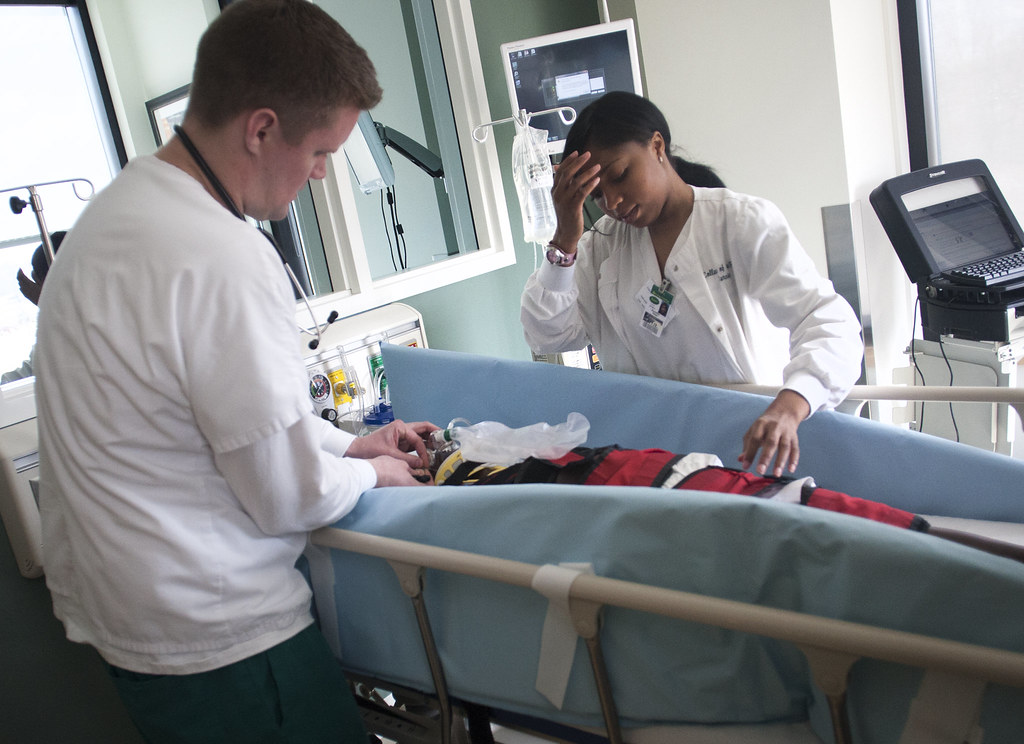 How to choose the best nursing program for you